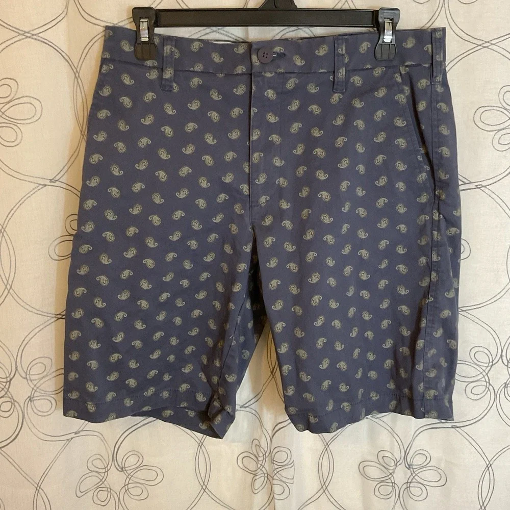 Men's Dockers Supreme Flex Blue Khakis Shorts Paisley Flat Front Stretch Size 30